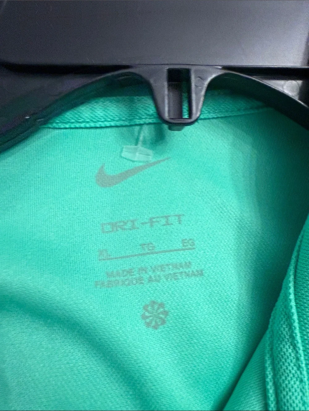 Nike women’s golf shirt-xl-EUC